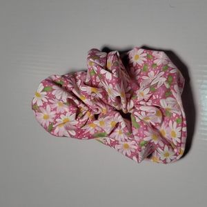 1/4 inch elastic at 8 length Pink Daisy